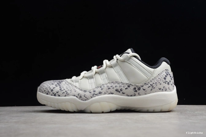 Jordan CD6846-002 Snake 11 SE Bone Low Light Air 0912
